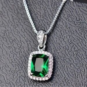 Elegant Green Zirconia Pendant Necklace for Women